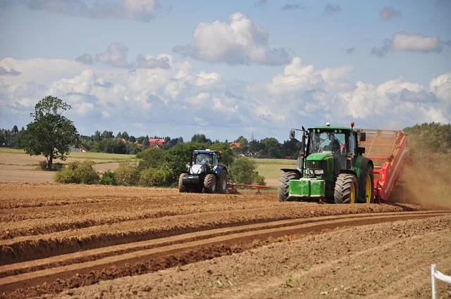 mezzi agricoli, trattore, trattori