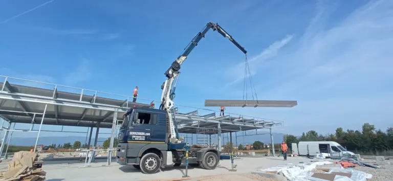 Md service Sollevamento copertura pensilina area di servizio pedemontana